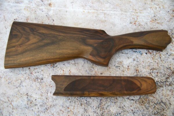 Beretta 682/686/687 12ga Wood Set #FL12201 Dim: 1 1/2" x 2 3/8"