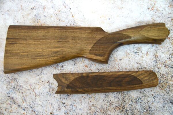 Beretta 686/687 12g Sporting Wood Set #FL12205 Dim: 1 1/2" x 2 3/8"