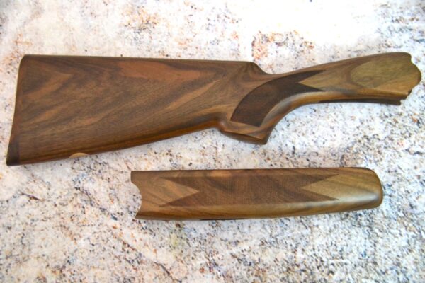 Beretta 686/687 12g P.G. Field Wood Set SN: FL12231 Dim: 1 1/2" x 2 3/8"