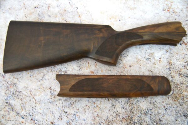 Beretta 686/687 12g Sporting Wood Set #FL12206 Dim: 1 1/2" x 2 3/8"