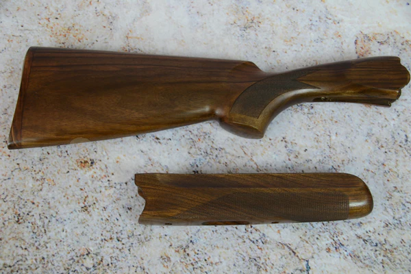 Beretta 687 12ga Field Wood Set #FL12107 Dim: 1 1/2" x 2 3/8"