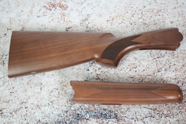 Beretta 682/686/687 12ga 1 3/8" x 2 3/16" Left Hand Field Wood Set