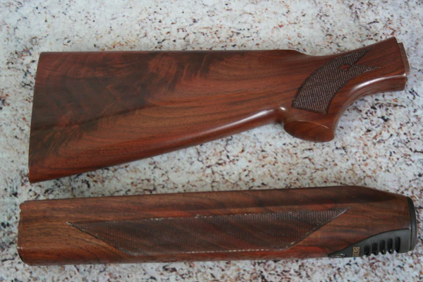 Beretta 390 20ga Field wood set #286F