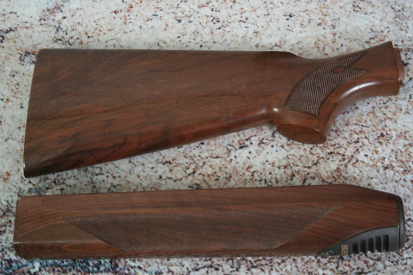 Beretta 390 20ga Field wood set #290F