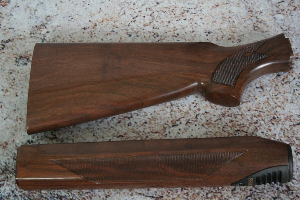 Beretta 390 20ga Field wood set #266F