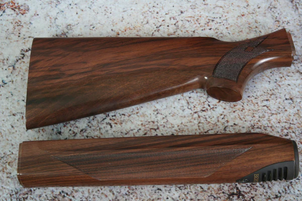 Beretta 390 20ga Field wood set #254F